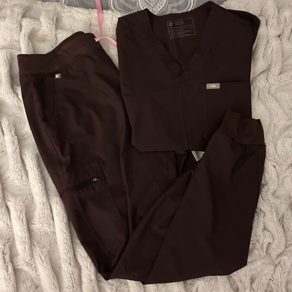 Figs Dark Fig scrub set